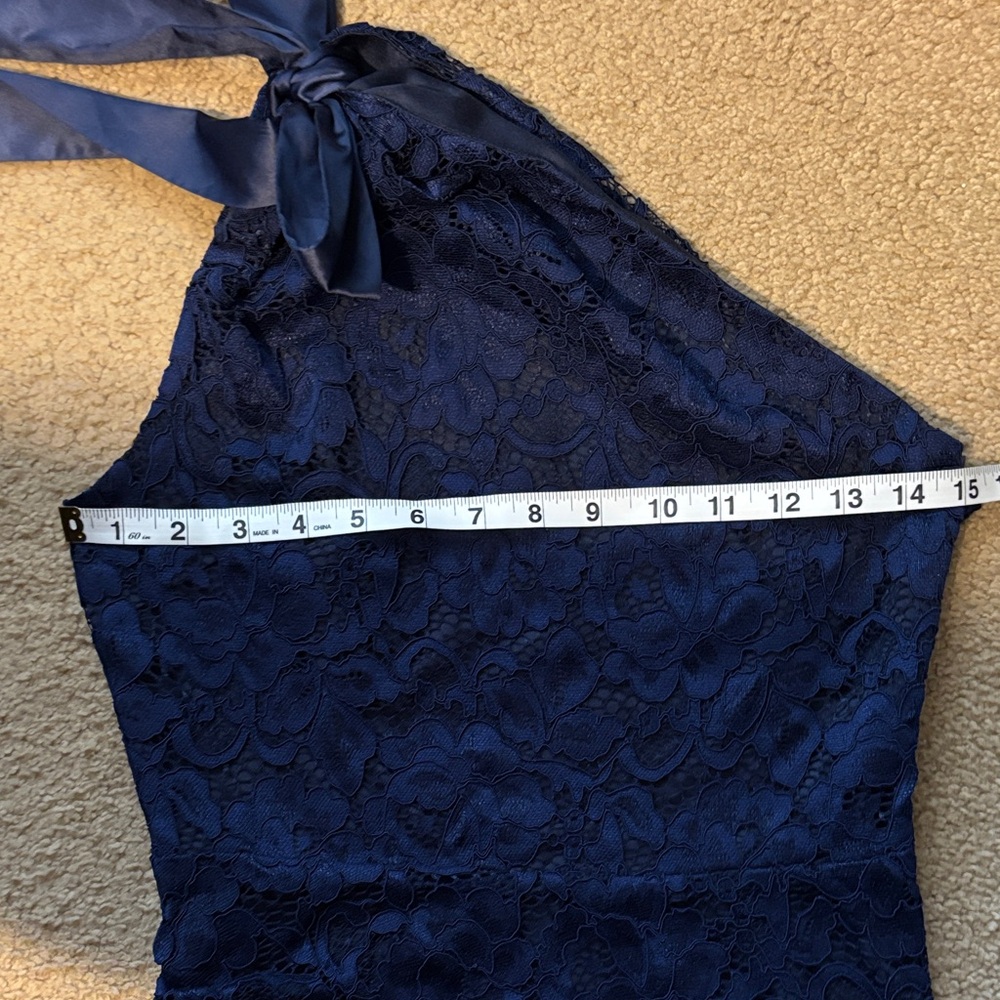 NWOT Sam Edelman Navy Blue One-Shoulder Lace Sheath Dress Size 2 - Picture 8 of 9